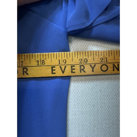 BCX Womens Cold Shoulder Shift Dress Size M Royal Blue V-Neck Ruffle Sleeve - Picture 7 of 10